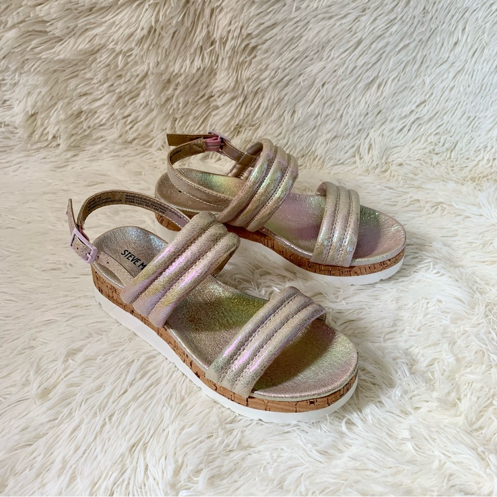 Steve Madden Gold Rivet Platform Sandals Girls US 4 Women US 6